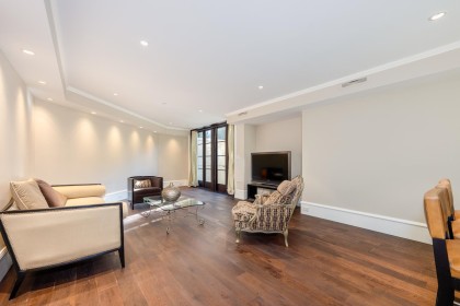 Photo 13 at 1198 W 55th Avenue, South Granville, Vancouver West