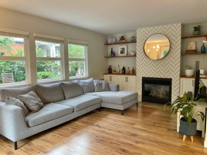 Photo 11 at 102 - 3008 Willow Street, Fairview VW, Vancouver West