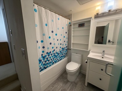 Photo 19 at 102 - 3008 Willow Street, Fairview VW, Vancouver West