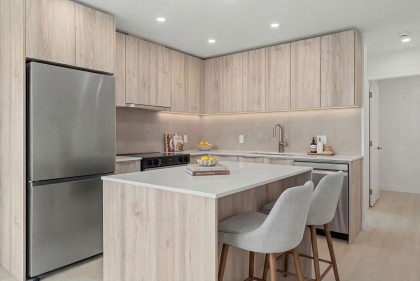 Photo 4 at 404 - 3594 Malsum Drive, Roche Point, North Vancouver