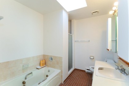 Photo 14 at 1355 W 7th Avenue, Fairview VW, Vancouver West