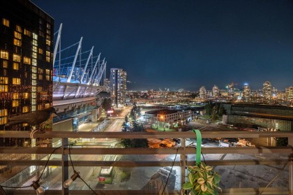 Photo 6 at 1901 - 33 Smithe Street, Yaletown, Vancouver West