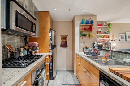 Photo 14 at 1901 - 33 Smithe Street, Yaletown, Vancouver West