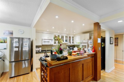 Photo 11 at 10 - 1425 Lamey\'s Mill Road, False Creek, Vancouver West