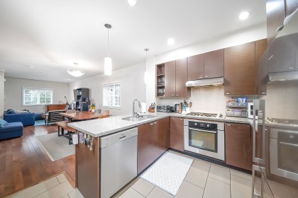 Photo 10 at 6139 Oak Street, South Granville, Vancouver West