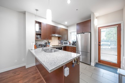 Photo 11 at 6139 Oak Street, South Granville, Vancouver West