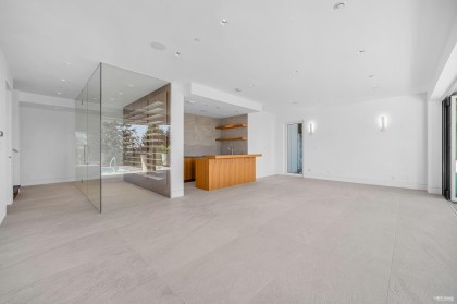Photo 27 at 535 Craigmohr Drive, Glenmore, West Vancouver