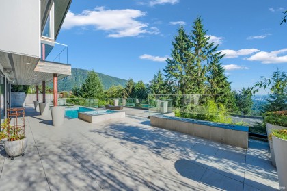 Photo 33 at 535 Craigmohr Drive, Glenmore, West Vancouver