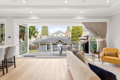 Photo 10 at 4089 W 19th Avenue, Dunbar, Vancouver West