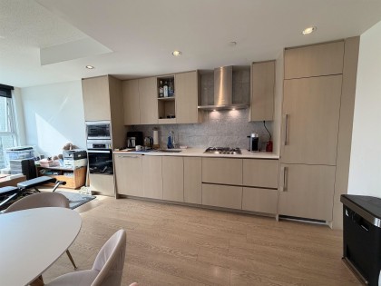 Photo 3 at 886 - 87 Nelson Street, Yaletown, Vancouver West