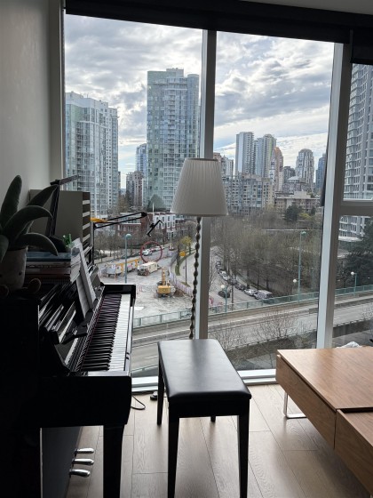 Photo 10 at 886 - 87 Nelson Street, Yaletown, Vancouver West