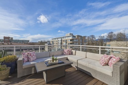 Photo 1 at 404 - 2768 Cranberry Drive, Kitsilano, Vancouver West