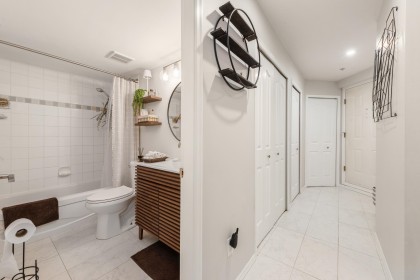 Photo 16 at 102 - 725 W 7th Avenue, Fairview VW, Vancouver West