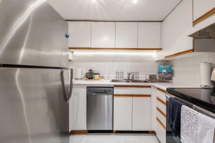 Photo 5 at 102 - 725 W 7th Avenue, Fairview VW, Vancouver West