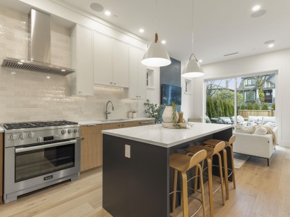 Photo 7 at 1 - 3919 W 18th Avenue, Dunbar, Vancouver West