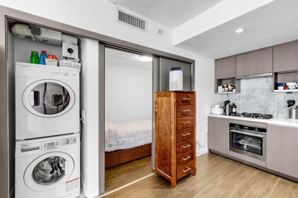 Photo 14 at 351 - 38 Smithe Street, Downtown VW, Vancouver West