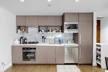 Photo 11 at 351 - 38 Smithe Street, Downtown VW, Vancouver West