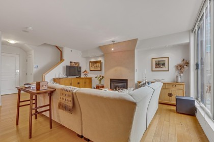 Photo 4 at 1404 - 819 Hamilton Street, Downtown VW, Vancouver West