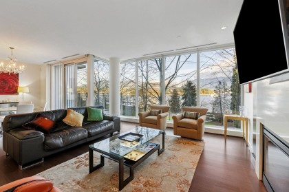 Photo 1 at TH102 - 1139 W Cordova Street, Coal Harbour, Vancouver West