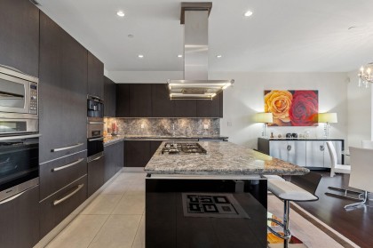 Photo 10 at TH102 - 1139 W Cordova Street, Coal Harbour, Vancouver West