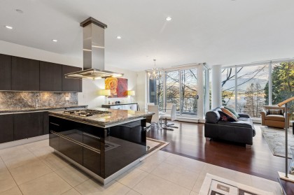 Photo 11 at TH102 - 1139 W Cordova Street, Coal Harbour, Vancouver West