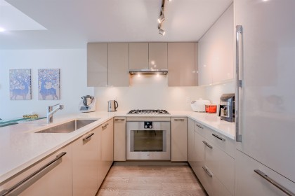 Photo 6 at 208 - 4408 Cambie Street, Cambie, Vancouver West