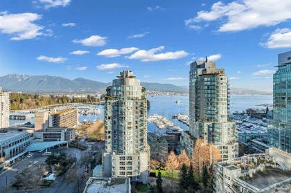 Photo 13 at 1602 - 620 Cardero Street, Coal Harbour, Vancouver West