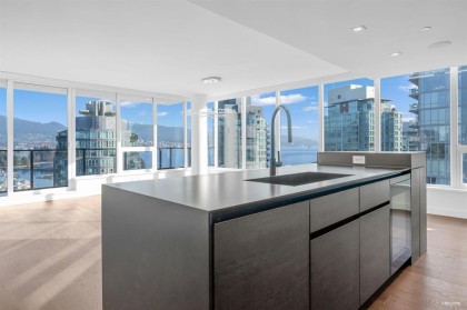 Photo 16 at 1602 - 620 Cardero Street, Coal Harbour, Vancouver West