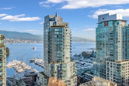 Photo 14 at 1602 - 620 Cardero Street, Coal Harbour, Vancouver West