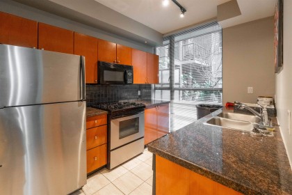 Photo 34 at 1006 - 928 Richards Street, Yaletown, Vancouver West