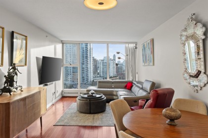 Photo 5 at 1507 - 1008 Cambie Street, Yaletown, Vancouver West