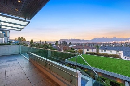 Photo 14 at 2705 W 30th Avenue, MacKenzie Heights, Vancouver West