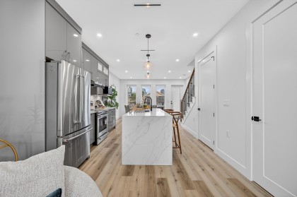 Photo 4 at 516 W 60th Avenue, Marpole, Vancouver West