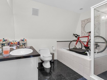 Photo 10 at 102 - 3349 Dunbar Street, Dunbar, Vancouver West