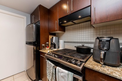 Photo 20 at 301 - 583 Beach Crescent, Yaletown, Vancouver West