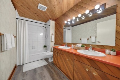 Photo 22 at 403 - 1340 Duchess Avenue, Ambleside, West Vancouver