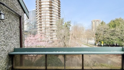 Photo 9 at 309 - 1500 Pendrell Street, West End VW, Vancouver West