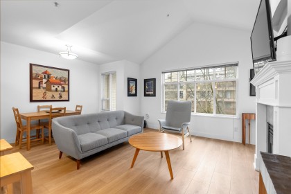 Photo 2 at 302 - 333 E 1st Street, Lower Lonsdale, North Vancouver