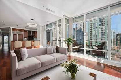 Photo 2 at 1903 - 1515 Homer Mews, Yaletown, Vancouver West