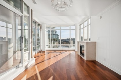 Photo 12 at 1903 - 1515 Homer Mews, Yaletown, Vancouver West