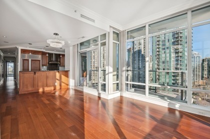 Photo 3 at 1903 - 1515 Homer Mews, Yaletown, Vancouver West