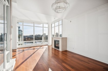 Photo 5 at 1903 - 1515 Homer Mews, Yaletown, Vancouver West