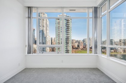 Photo 20 at 1903 - 1515 Homer Mews, Yaletown, Vancouver West