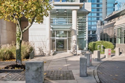 Photo 31 at 1903 - 1515 Homer Mews, Yaletown, Vancouver West