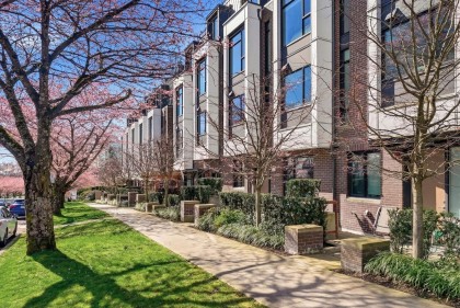 Photo 1 at 7615 Yukon Street, Marpole, Vancouver West