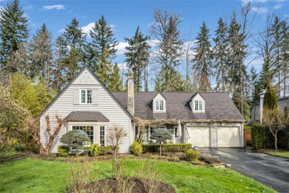 Photo 2 at 539 Newcroft Place, Cedardale, West Vancouver