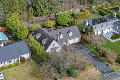 Photo 36 at 539 Newcroft Place, Cedardale, West Vancouver