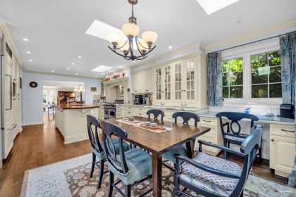 Photo 19 at 539 Newcroft Place, Cedardale, West Vancouver