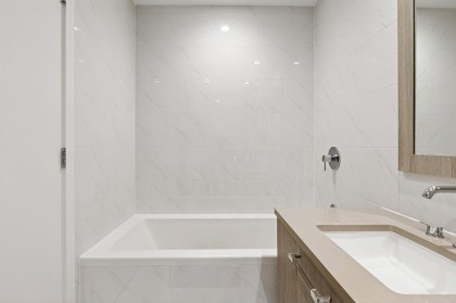 Photo 27 at 303 - 707 E 3rd Street, Queensbury, North Vancouver