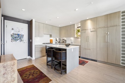 Photo 2 at 303 - 707 E 3rd Street, Queensbury, North Vancouver